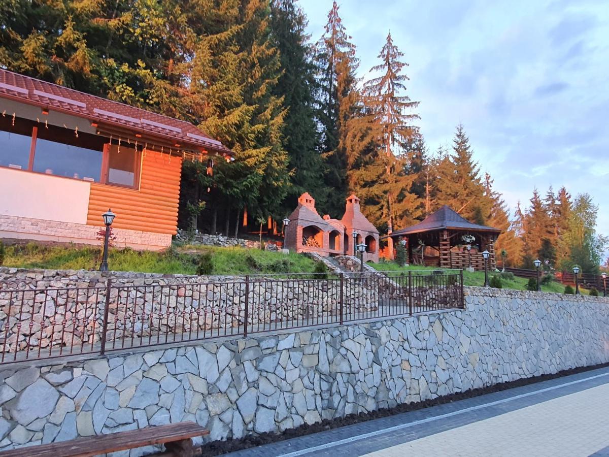 Casa Sofia Bucovina Hotel Ciumirna ภายนอก รูปภาพ